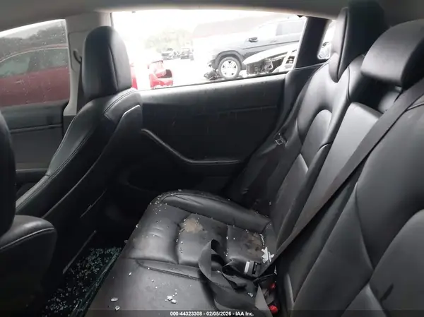 5YJ3E1EB0JF066095 2018 TESLA MODEL 3 - Image 8