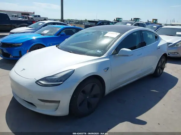 5YJ3E1EB0JF067005 2018 TESLA MODEL 3 - Image 2