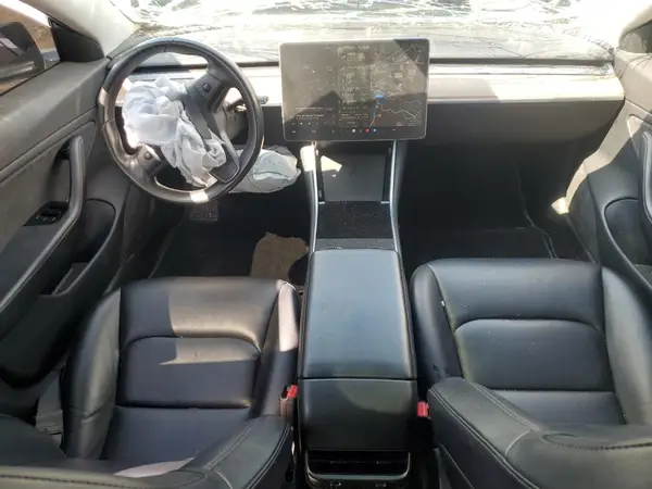 5YJ3E1EB0JF073211 2018 TESLA MODEL 3 - Image 8