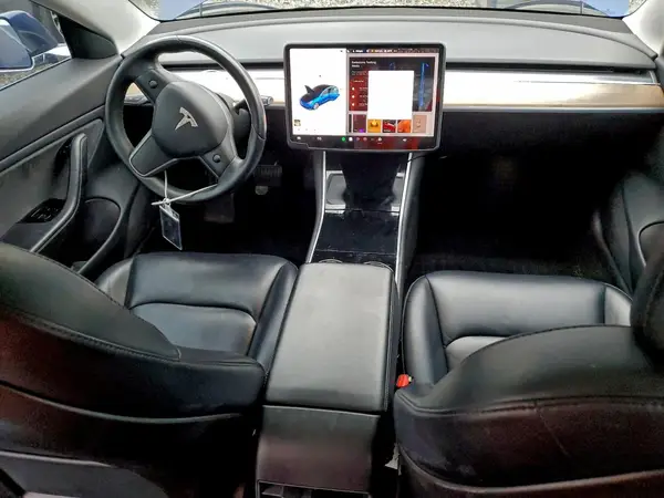 5YJ3E1EB0JF073550 2018 TESLA MODEL 3 - Image 8