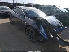 5YJ3E1EB0JF074987 2018 TESLA MODEL 3