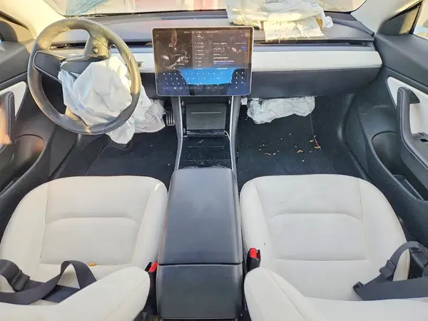 5YJ3E1EB0JF080997 2018 TESLA MODEL 3 - Image 8
