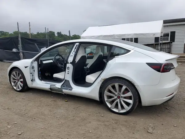 5YJ3E1EB0JF081308 2018 TESLA MODEL 3 - Image 2
