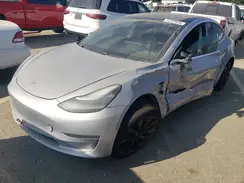 5YJ3E1EB0JF083446 2018 TESLA MODEL 3