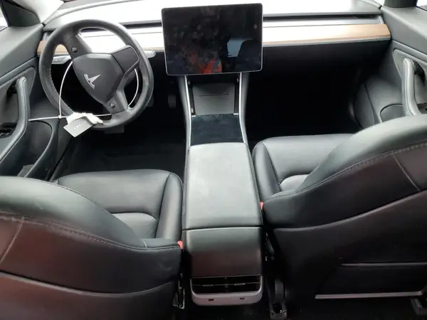 5YJ3E1EB0JF084967 2018 TESLA MODEL 3 - Image 8