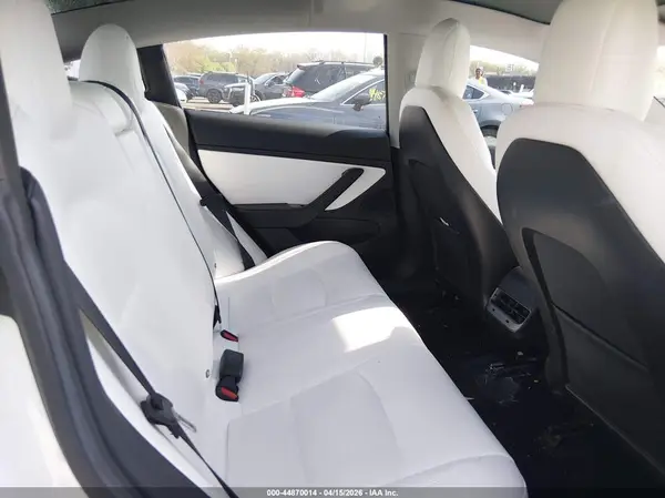 5YJ3E1EB0JF086007 2018 TESLA MODEL 3 - Image 8
