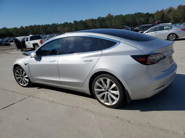 5YJ3E1EB0JF087495 2018 TESLA MODEL 3 - Image 2