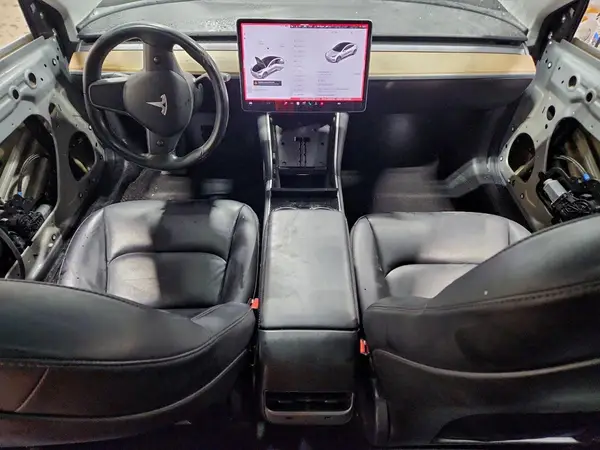 5YJ3E1EB0JF087657 2018 TESLA MODEL 3 - Image 8