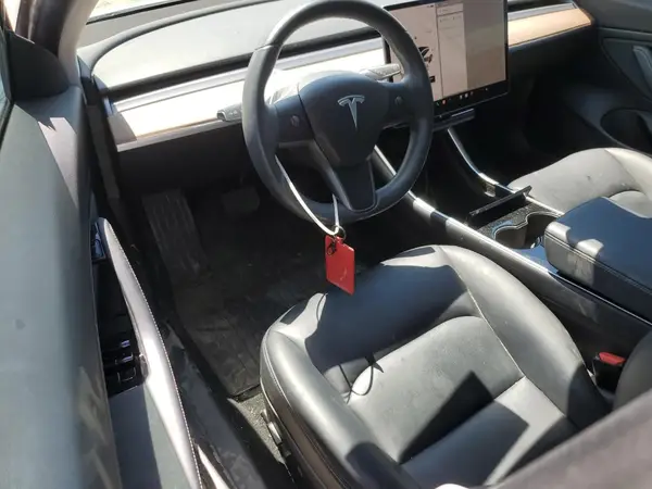 5YJ3E1EB0JF092552 2018 TESLA MODEL 3 - Image 8