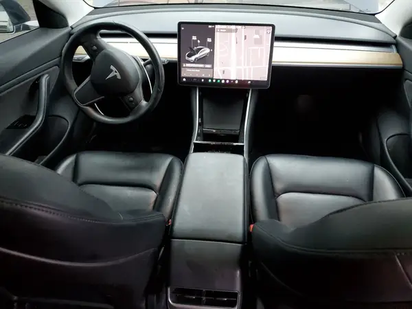 5YJ3E1EB0JF093104 2018 TESLA MODEL 3 - Image 8