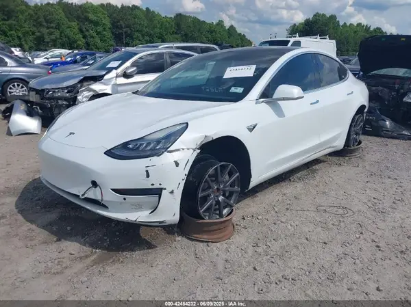 5YJ3E1EB0JF093846 2018 TESLA MODEL 3 - Image 2