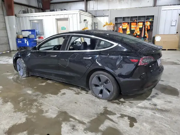 5YJ3E1EB0JF093992 2018 TESLA MODEL 3 - Image 2