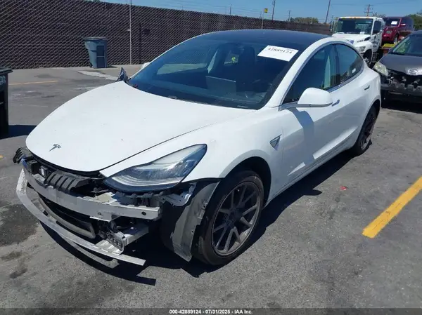 5YJ3E1EB0JF094690 2018 TESLA MODEL 3 - Image 2