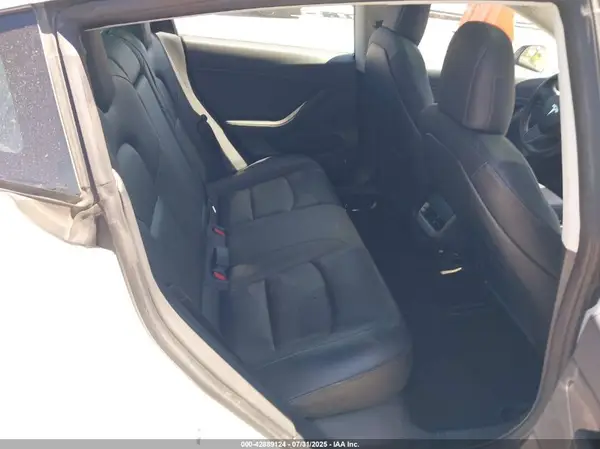 5YJ3E1EB0JF094690 2018 TESLA MODEL 3 - Image 8