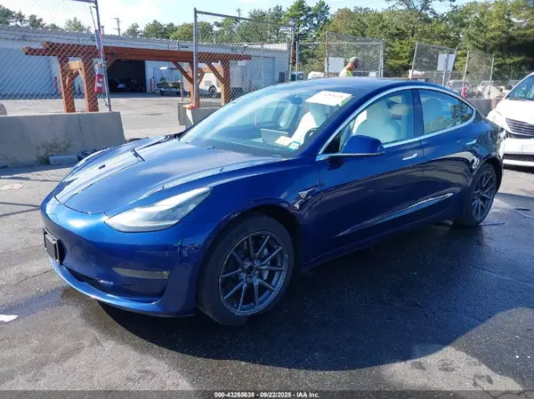 5YJ3E1EB0JF096570 2018 TESLA MODEL 3 - Image 2