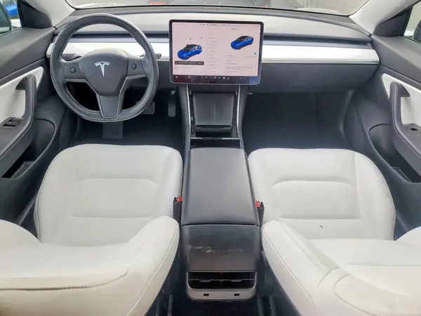 5YJ3E1EB0JF097847 2018 TESLA MODEL 3 - Image 8