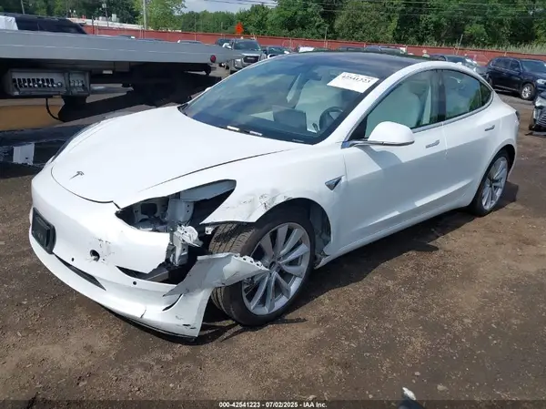5YJ3E1EB0JF098108 2018 TESLA MODEL 3 - Image 2