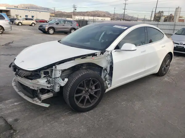 5YJ3E1EB0JF100259 2018 TESLA MODEL 3 - Image 1