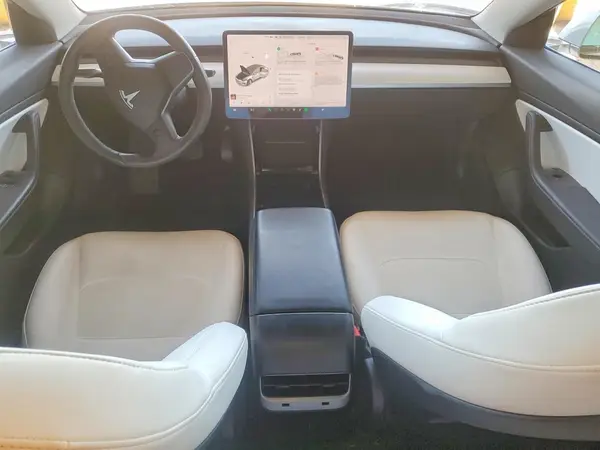5YJ3E1EB0JF101248 2018 TESLA MODEL 3 - Image 8