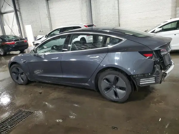 5YJ3E1EB0JF103758 2018 TESLA MODEL 3 - Image 2