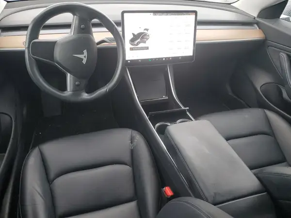5YJ3E1EB0JF104215 2018 TESLA MODEL 3 - Image 8
