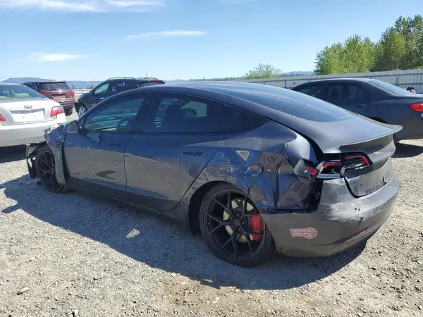 5YJ3E1EB0JF105865 2018 TESLA MODEL 3 - Image 2