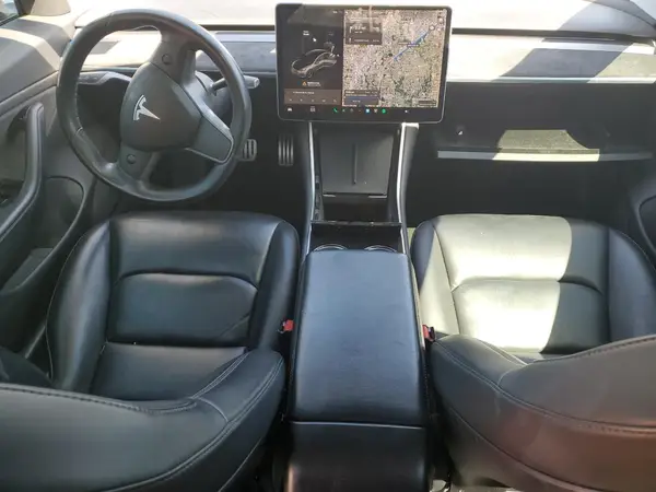 5YJ3E1EB0JF105865 2018 TESLA MODEL 3 - Image 8
