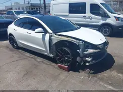 5YJ3E1EB0JF106563 2018 TESLA MODEL 3