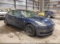 5YJ3E1EB0JF107938 2018 TESLA MODEL 3