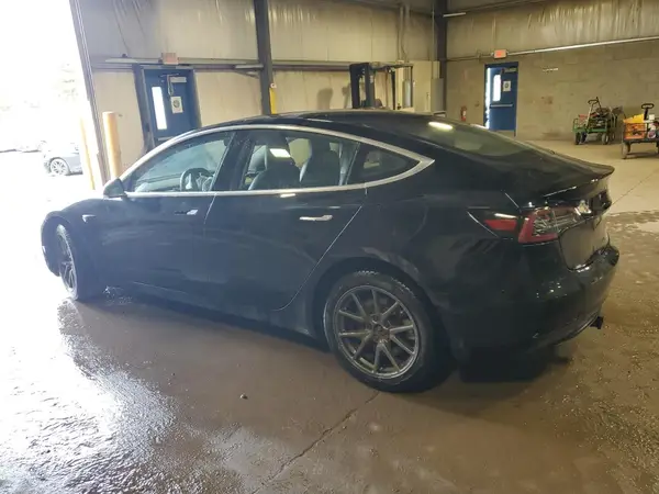 5YJ3E1EB0JF112461 2018 TESLA MODEL 3 - Image 2