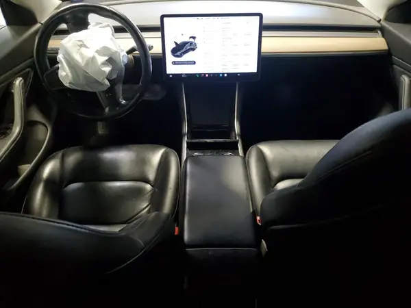 5YJ3E1EB0JF112461 2018 TESLA MODEL 3 - Image 8