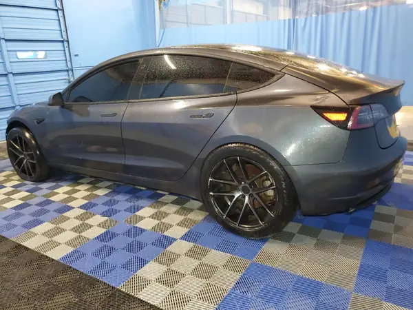 5YJ3E1EB0JF114131 2018 TESLA MODEL 3 - Image 2