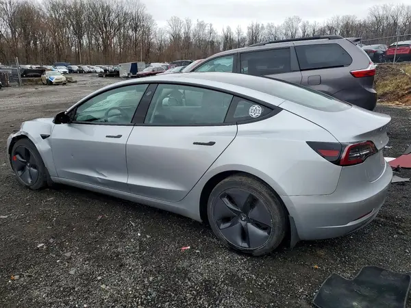 5YJ3E1EB0JF114582 2018 TESLA MODEL 3 - Image 2
