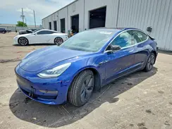 5YJ3E1EB0JF115182 2018 TESLA MODEL 3