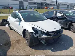 5YJ3E1EB0JF115635 2018 TESLA MODEL 3