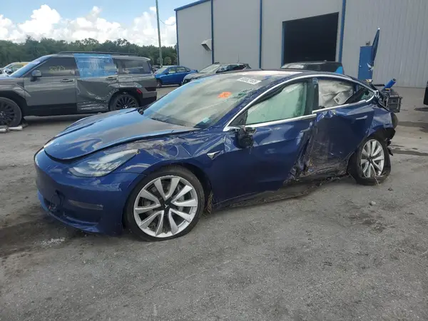 5YJ3E1EB0JF116073 2018 TESLA MODEL 3 - Image 1