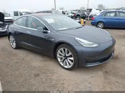 5YJ3E1EB0JF116560 2018 TESLA MODEL 3