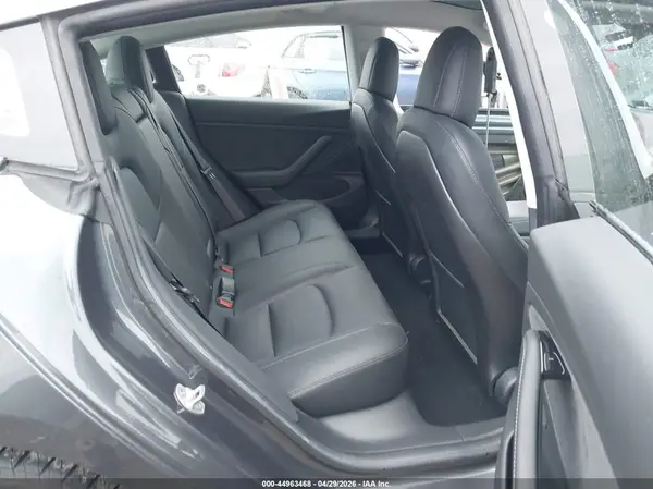 5YJ3E1EB0JF116560 2018 TESLA MODEL 3 - Image 8