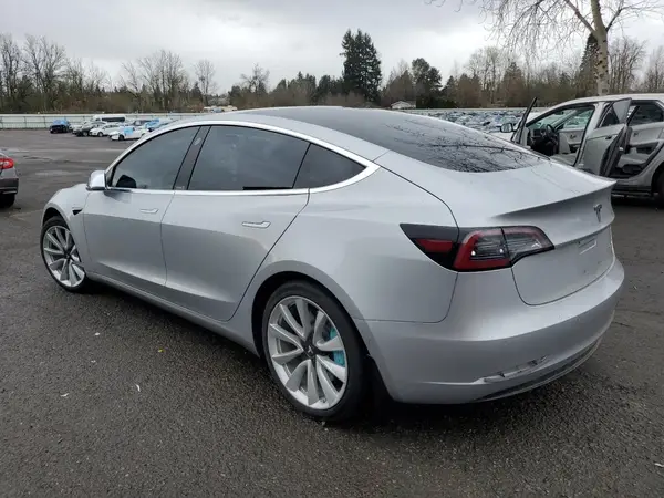 5YJ3E1EB0JF117059 2018 TESLA MODEL 3 - Image 2