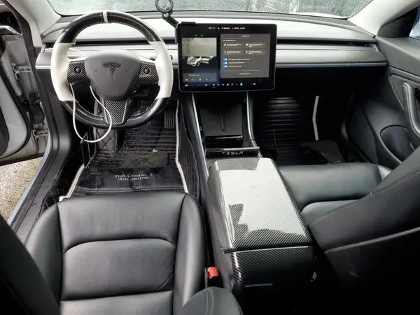 5YJ3E1EB0JF117059 2018 TESLA MODEL 3 - Image 8