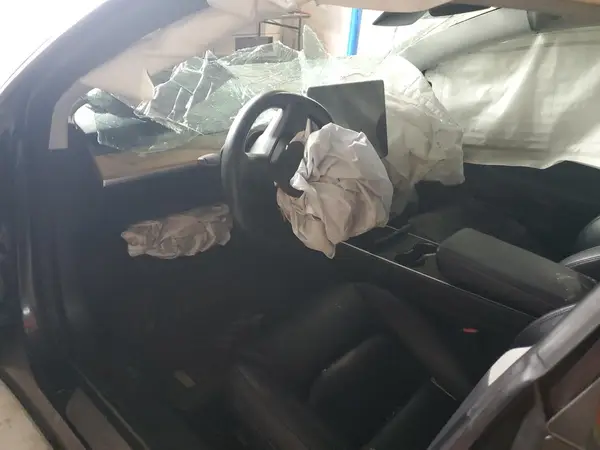 5YJ3E1EB0JF119457 2018 TESLA MODEL 3 - Image 8