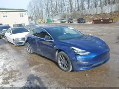 5YJ3E1EB0JF120351 2018 TESLA MODEL 3
