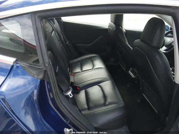 5YJ3E1EB0JF120558 2018 TESLA MODEL 3 - Image 8