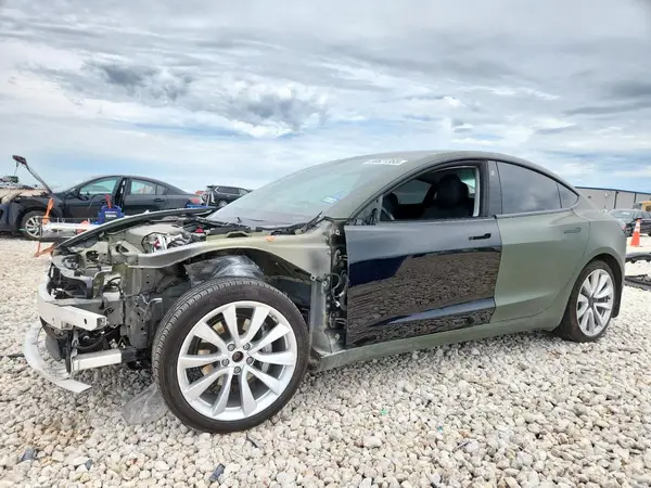 5YJ3E1EB0JF120897 2018 TESLA MODEL 3 - Image 1