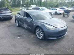 5YJ3E1EB0JF121211 2018 TESLA MODEL 3