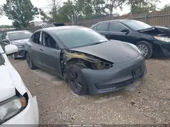 5YJ3E1EB0JF127302 2018 TESLA MODEL 3