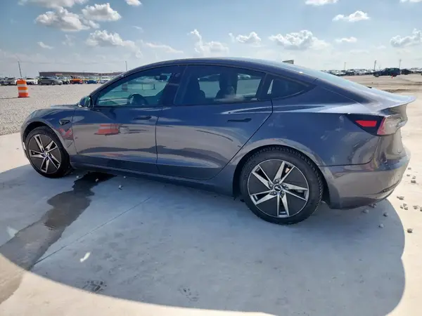 5YJ3E1EB0JF129079 2018 TESLA MODEL 3 - Image 2