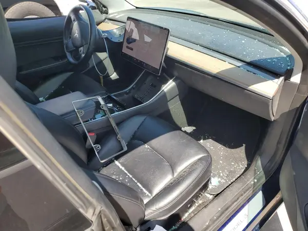 5YJ3E1EB0JF130278 2018 TESLA MODEL 3 - Image 8