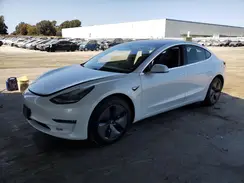 5YJ3E1EB0JF131172 2018 TESLA MODEL 3