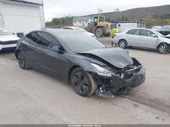 5YJ3E1EB0JF131365 2018 TESLA MODEL 3